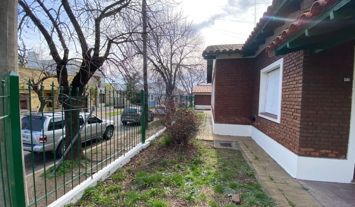Guemes y Mitre, Luján, Buenos Aires, 3 Habitaciones Habitaciones,2 BathroomsBanos,Casa,En Venta,Guemes y Mitre,1488