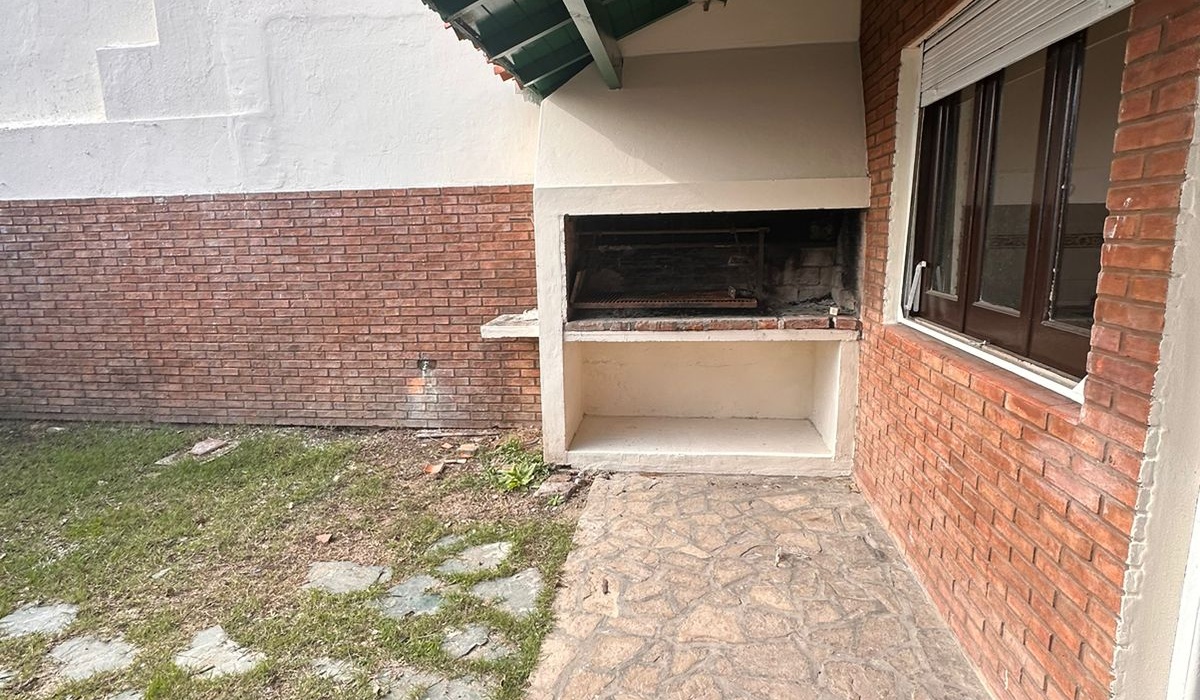 Guemes y Mitre, Luján, Buenos Aires, 3 Habitaciones Habitaciones,2 BathroomsBanos,Casa,En Venta,Guemes y Mitre,1488